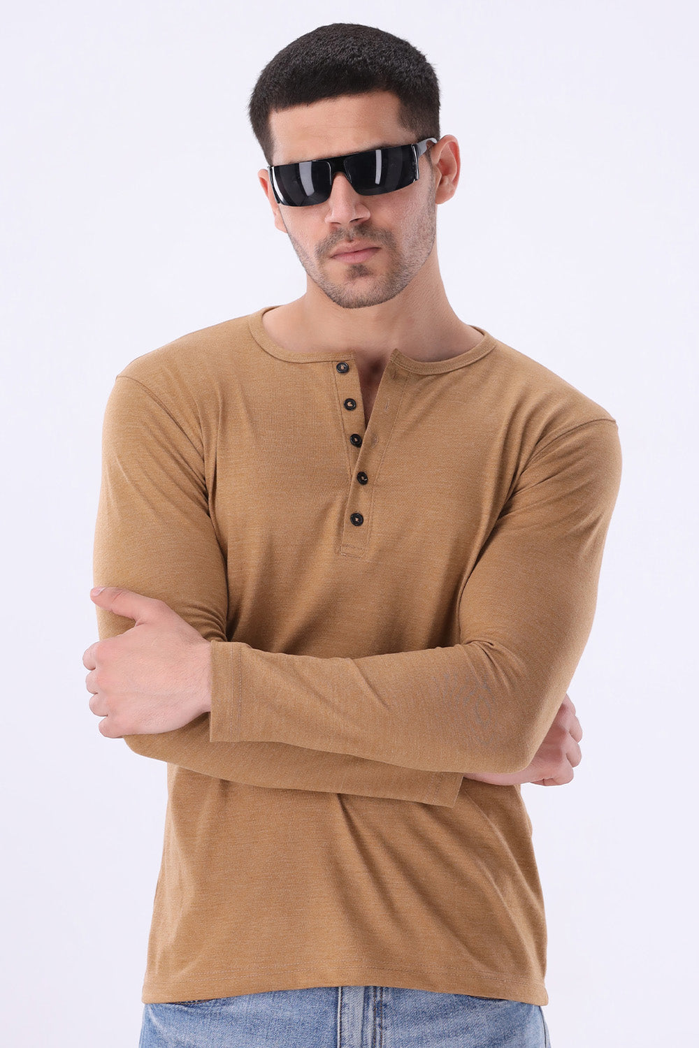 Camel Henley