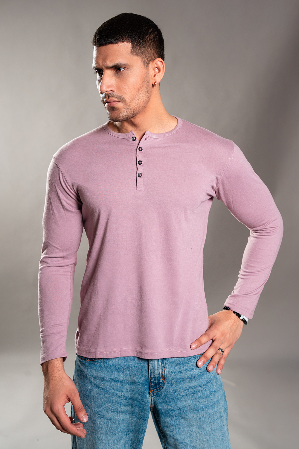 Mauve Henley