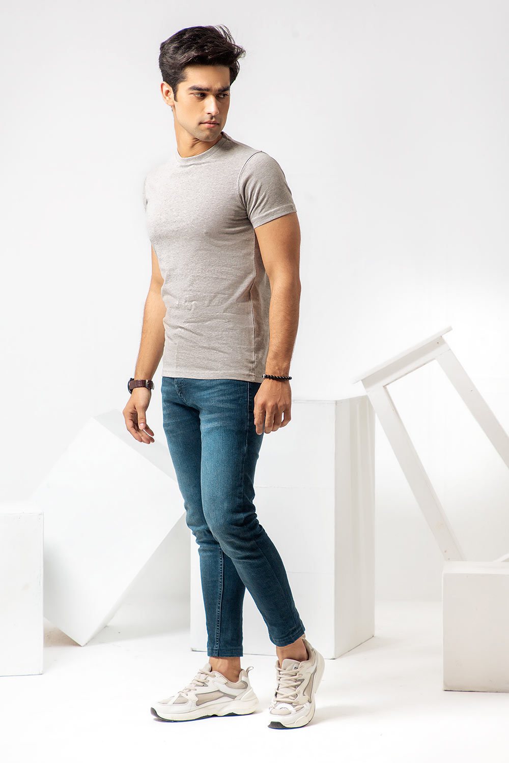 Basic Heather Grey T-shirt for Men Online at Best Price | UrbanRoad.pk