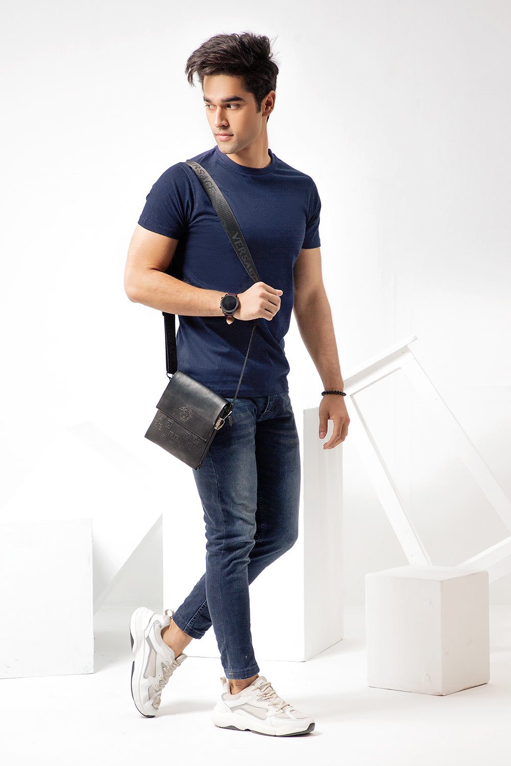 Basic Navy Blue T-shirt for Men Online at Best Price | UrbanRoad.pk